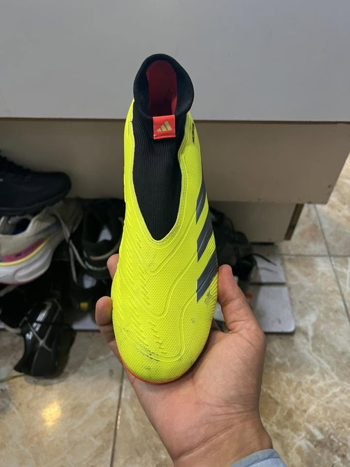 adidas
League Laceless FG

بالة أوروبية، بشرط النظافة

قياس: ٤٣ و ربع
طول: ٢٧،٥

- يوجد التوصيل


**إذا كنت صاحب هذا الإعلان وتريد حذفه لأي سبب، رجاءا أرسل رسالة إلى الدعم الفني**