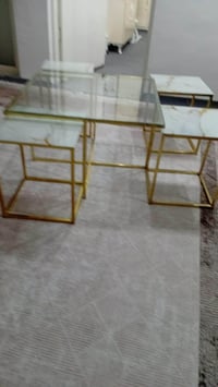 طاولة • سينغافورة • ٥٠