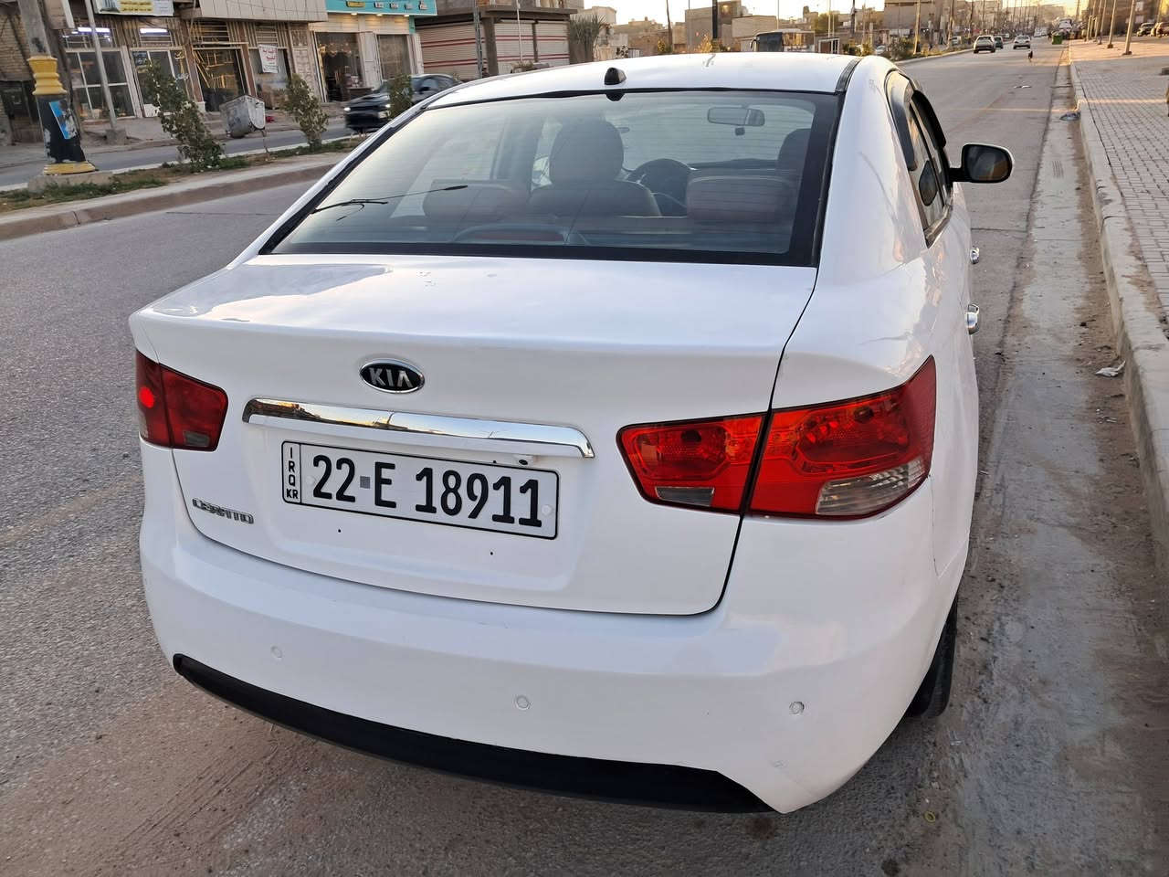 كيا سيراتو رقم جديد سنويه لل ٣١ هزه جديده سياره كامله من حداديه تبريد كيير مكينه سياره سابقن صبغ حزام او قطع مصبوغه بيه قبل لا اجدد الرقم حالين صبغته عام لون ثلجي مكفوله من الدواخل 
سياره بسمنه الي تعجبه سعره ٧٦ مكاني كربلاء *********** هذا رقمي.
