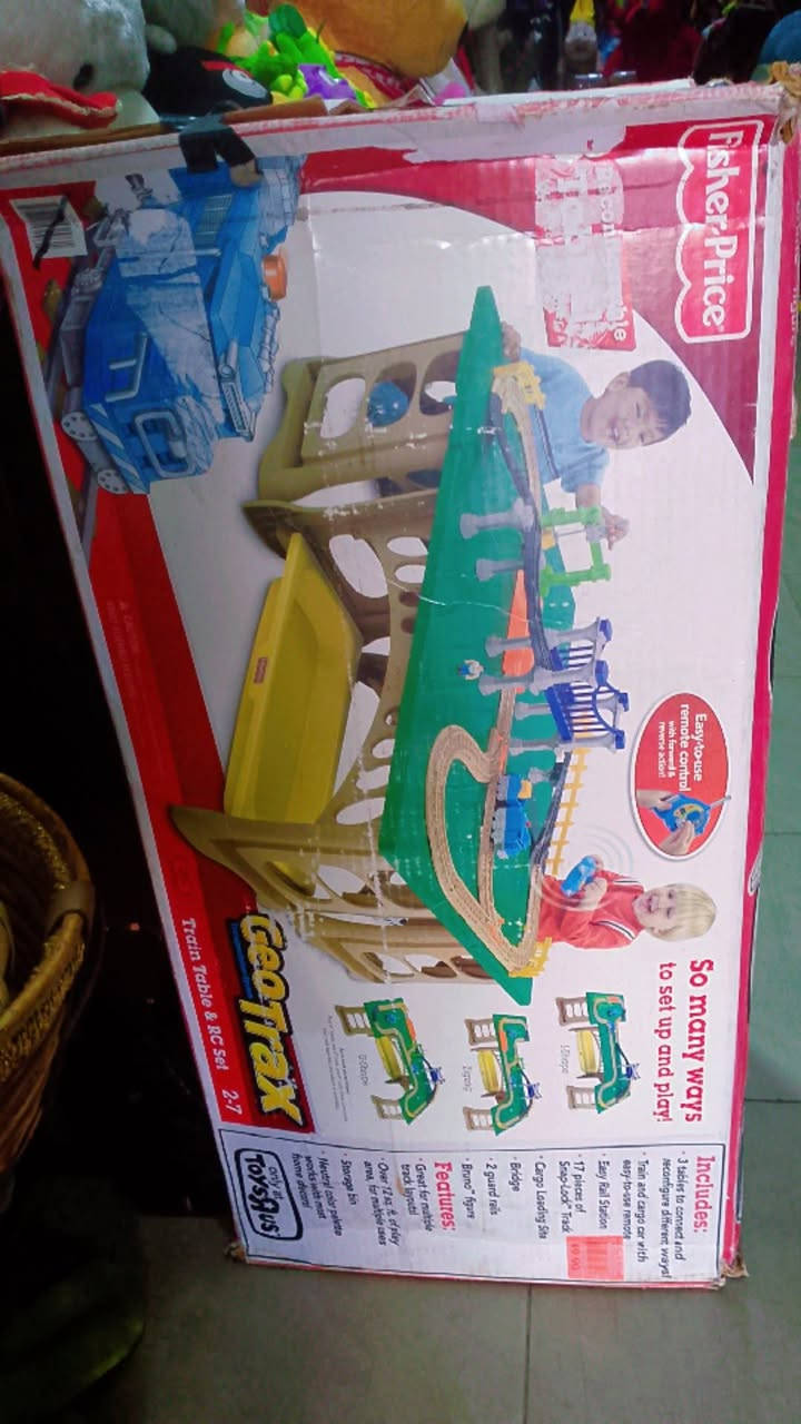 طاوله العاب سكه قطار ماركه عالميه fisher price 
جديده بالكرتونه وارد اوروبي مع جميع اغراضها


**إذا كنت صاحب هذا الإعلان وتريد حذفه لأي سبب، رجاءا أرسل رسالة إلى الدعم الفني**