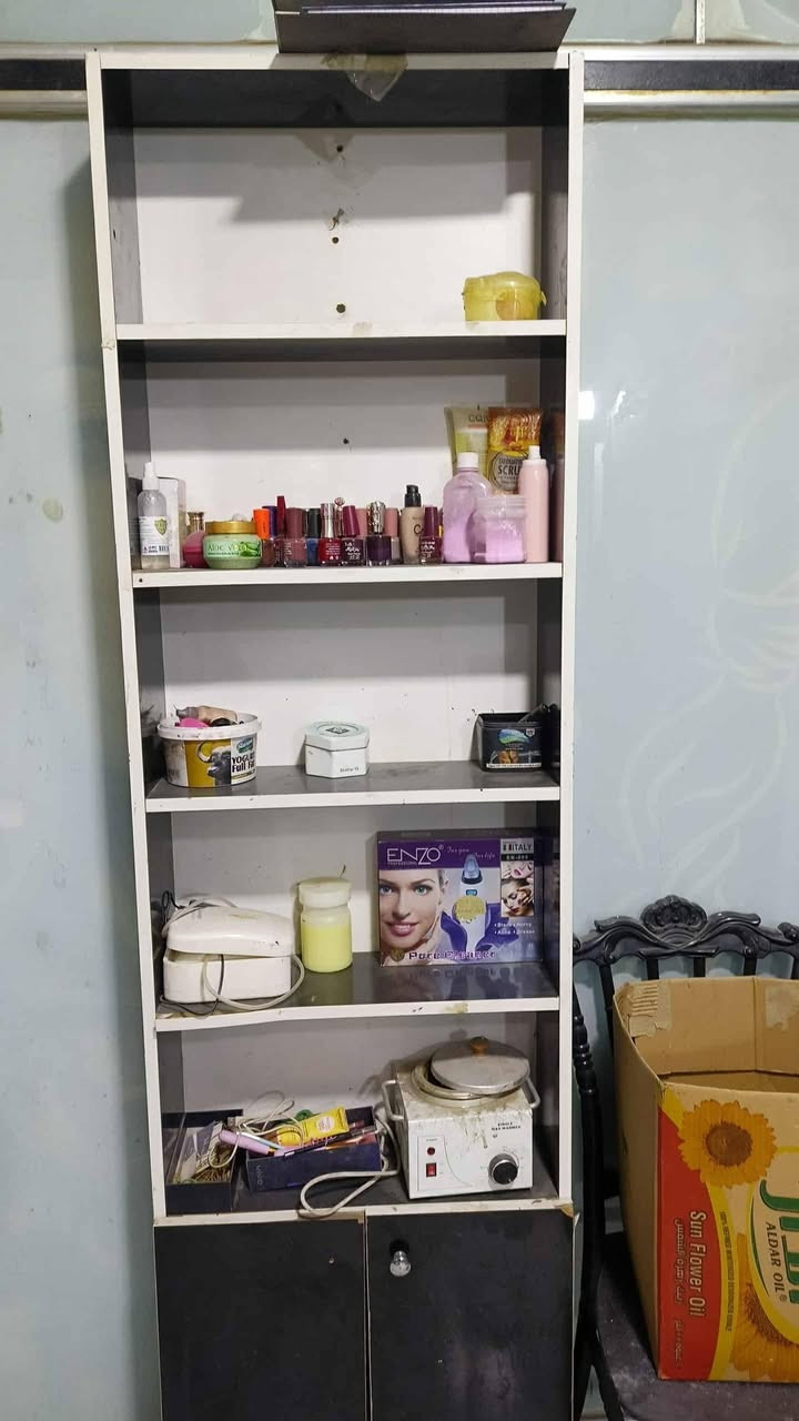 اغراض صالون  للبيع /مكاني النجف
***********
