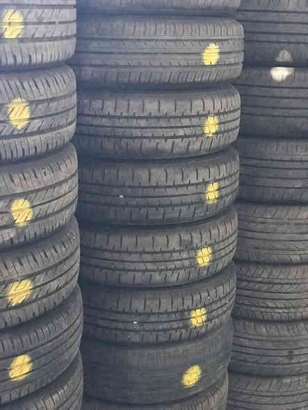 السلام عليكم 
متورفر 200 زوج تاير باله ياباني اخو الجديد 
قياسات من 14 لل 18 جميع القياسات موجوده 
تكوك ماكو كله تخم وزوج 
جمله فقط 
العنوان البصره القرنه
***********
