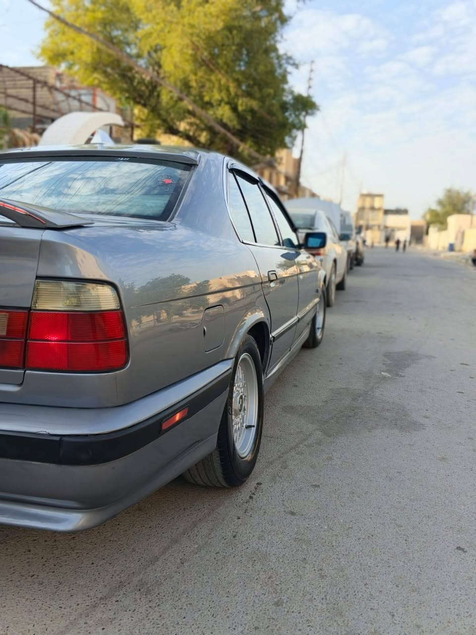 سلام عليكم
BMW1990

سياره متعوب عليه لا تقارنه بل تعبانه والسوك كلشي بيه ال ماتعجبه يعبر منشور صلات ع رسول 520

كير عادي ZFرياضي 

مصبوغه جديد 

غرفه كامل جديده لون ابيض واسود 

كشانه جلد 

مغلفه عازل حراره 

شاشه 

كامره خلفيه 

سستم صوت +دمام صوت 

 

زنون عالي ناصي بلاجكتورات نهار شاده ٢٢٠ 

تبريد تدفئه خير من الله 

سياره مصرف عليه صايره هواي عليه

تخم تاير 

صدر جديد 

محرك وكير كفاله 

نشاط ✈️✈️

مصبوغه جديد صبغته كزازه 

سياره متعوب متعوب عليه بشكل 

مكان السياره صلاح الدين بلد قرب مرقد سيد محمد سعر 68 اوبيها مجال  ***********  رقم الفاتف مفتوح غير متواجد عل الفيسبوك
