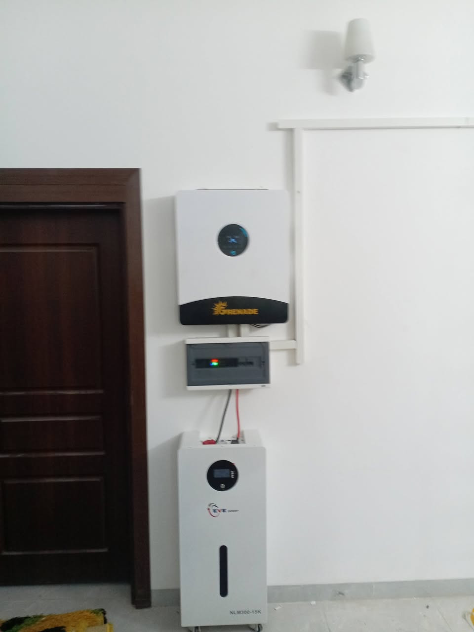 {تنصيب منظومة طاقة شمسيه}

‎من قبل كادر شركة رويال سولار 

‎تجهيز منظومة منزلي 28 أمبير نهارأ و 16 أمبير ليلأ 

الموقع صلاح الدين -قظاء الدور
  
‎✅الواح المستخدم جينكو حجم 615واط
‎عدد: 14 ضمان 15 سنة استبدال

جهاز انفيرتر   ROYAL 12k✅
‎  عدد:1 ضمان 2 سنة 

بطارية مستخدمة نوع ليثيوم SOLAX  حجم 16KW ✅
عدد:1 ضمان 10 سنوات تبديل+صيانة

‎يتوفر لدى شركتنا رويال سولار نظام نقدي و اقساط لموظفين كي كارد لمده 18 أشهر 

‎العنوان كركوك شارع القدس - مقابل كوفي الجادرية - عمارة رويال نيت 

‎فرع الثاني كركوك شارع المطار قرب فلكة تكريت

فرع صلاح الدين - تكريت - القادسية شارع الكراج -قرب الحديثي للموبايل 

‎للحجز والاستفسار للتواصل او مراسلتنا على واتساب 

*********** كركوك
*********** صلاح الدين اسيا
*********** صلاح الدين زين
*********** الشركة 

 الرقم المختصر 6020📞
