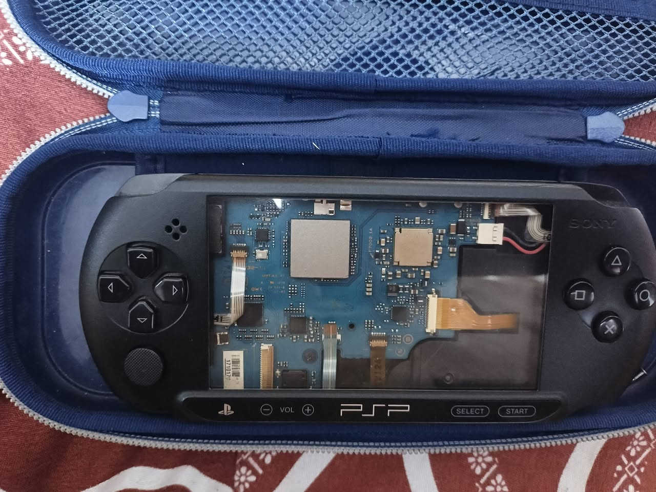 بي اس بي سلم نضيف نقص شاشا فقط مهكر وبي  سعره 30قفل مكاني بغداد الحريه لا يوجد توصيل  متروس العاب بس جيب شاشا وشد


**إذا كنت صاحب هذا الإعلان وتريد حذفه لأي سبب، رجاءا أرسل رسالة إلى الدعم الفني**