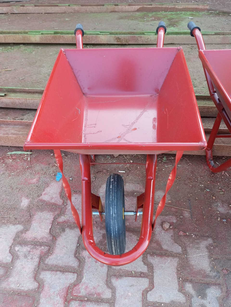 معمل عرباين العامريه عربانه يذا مو فول مو قبول مليم ونص تقيله ب 38 مكان لمعمل عامريه الفلوجه قرب عمارت حجي غازي لمناع هذا رقم صاحب لمعمل ***********
