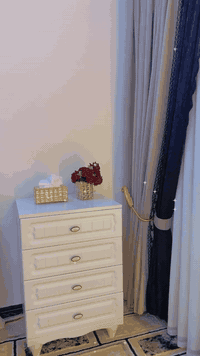 السلام عليكم..
غرفة نوم كانتري مثل ماموضح بالمنشور 
مع الدوشك والبرده ٣ قطع قياساتها طول مترين ونص والعرض ٣ بس ترهم لشباك متر ونص لان تكسير 

السعر ٨٥٠ الف 
المكان الشرطة الرابعة


**إذا كنت صاحب هذا الإعلان وتريد حذفه لأي سبب، رجاءا أرسل رسالة إلى الدعم الفني**