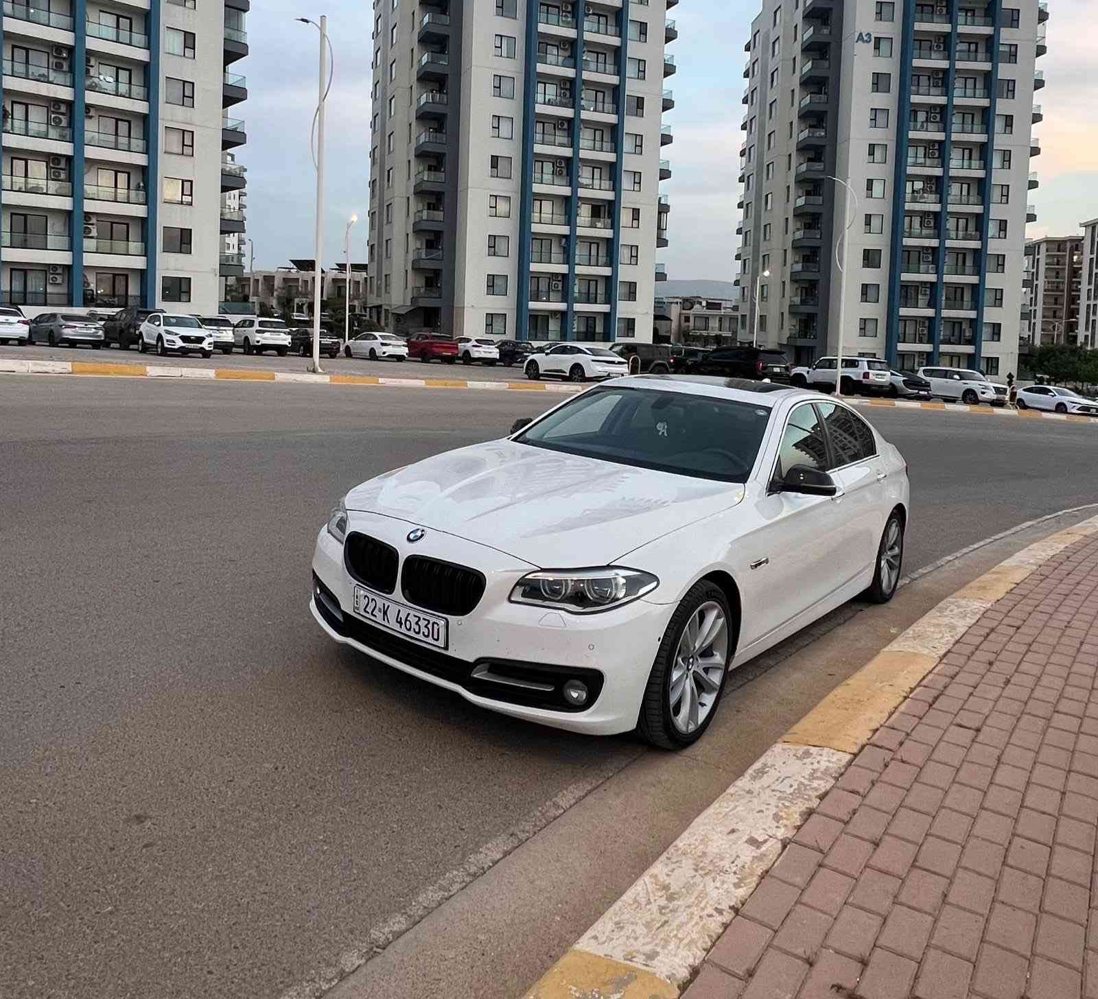 BMW F10 528i 2014
‏_وكالة العروش 
_ رقم أربيل 
_محرك 4 سلندر توين تيربو
_سنويه جديده 
_المسافة المقطوعة 242K
_سلايد روف بوب شفط جنطة شفط شاشة مع ماوس التحكم الكبيرداخلية جلد بلون قهوائي مميز بحالة مميزة جداً.ستيرن رياضي شيفتات تبديل سرعة خلف المقود برادي بلادية بردة خلفية كهرباء + برادي جانبية يدوي حساسات أمامية وخلفية كاملة
 كاميرا خلفية بلادية.
 بصمة تشغيل ذكية.
 وضعية قيادة متعددة (Sport / Comfort / Eco Pro). فرام إلكتروني مع نظام التوقف التلقائي تبريد منفصل إضاءة زينون وLED مع نظام غاسلات اللايت الأماميويل كب بلادي السعر 190
***********
