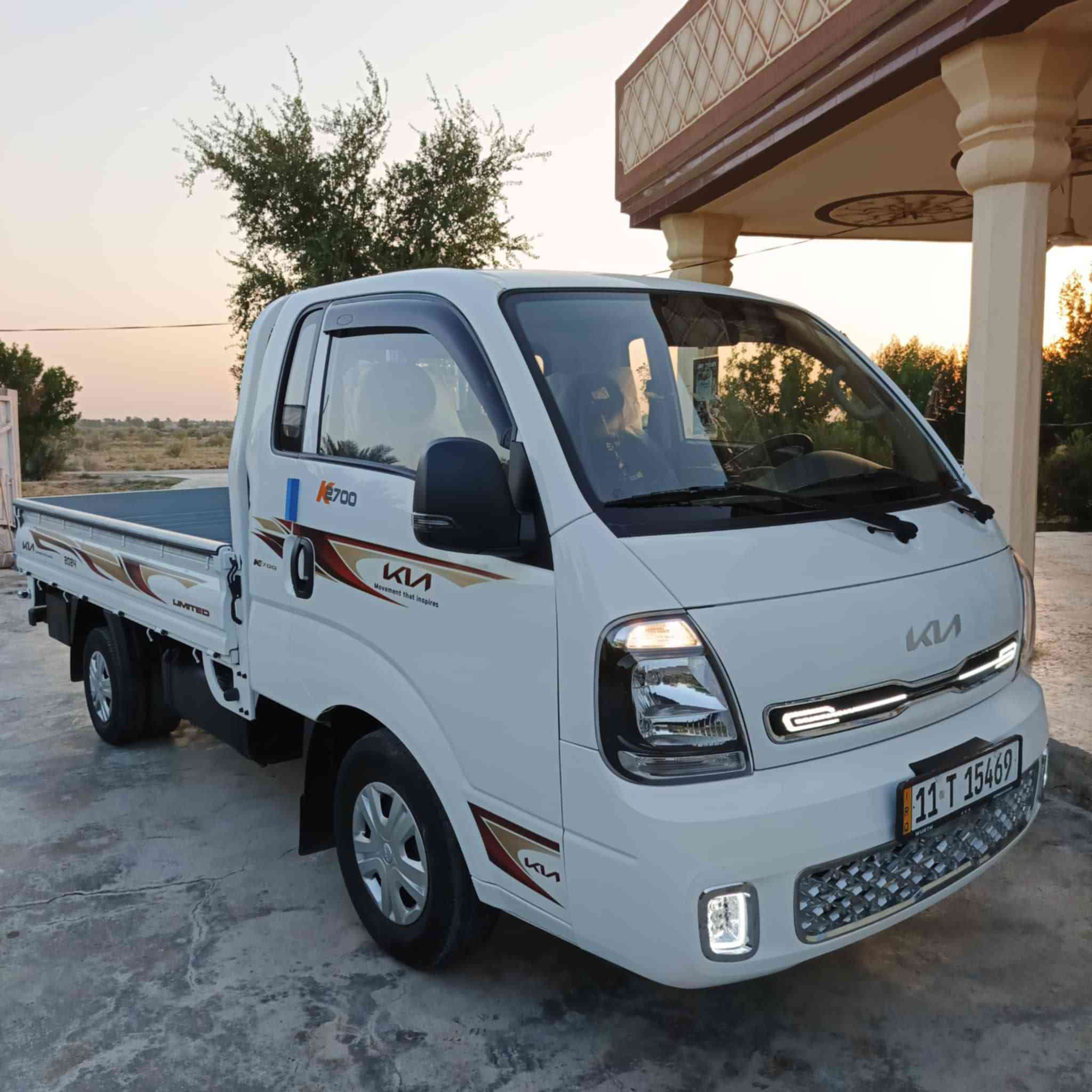 كيه عموشه للبيع موديل 2024رقم بغداد انكليزي سياره جديده بمعنى الكلمه ماشيه 33ألف حقيقي تايرات الشركه جواه سبير ما نازل فول مواصفات جام سلايت مكفوله كفاله عامه محرك كير أكسل تبريد ثلج العنوان بغداد الطارميه ***********
