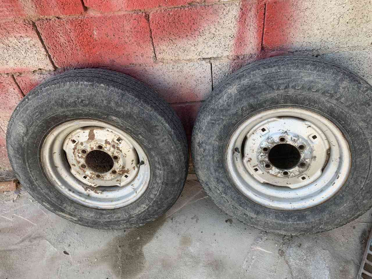 السلام عليكم متوفر تايرات فوركسن  ***********
