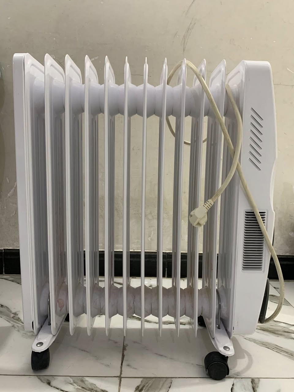 مبردة سوبر بور حجم 2.5 دبل واتر بم ودبل سرعة حلفة كارتونية مو العادية اخت الجديدة استخدام قليل السعر 200 الف قفل.
صوبة زيتية كبيرة شركة الحافظ اصلية 12 شمعة و3 درجات للحرارة مع مروحة ڤان جانبية السعر 50 الف قفل.


**إذا كنت صاحب هذا الإعلان وتريد حذفه لأي سبب، رجاءا أرسل رسالة إلى الدعم الفني**