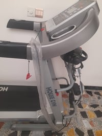 …  جهاز جري للبيع استخدام قليل ونظيف مثل ما واضح بالصور 150 كيلو حساسا...