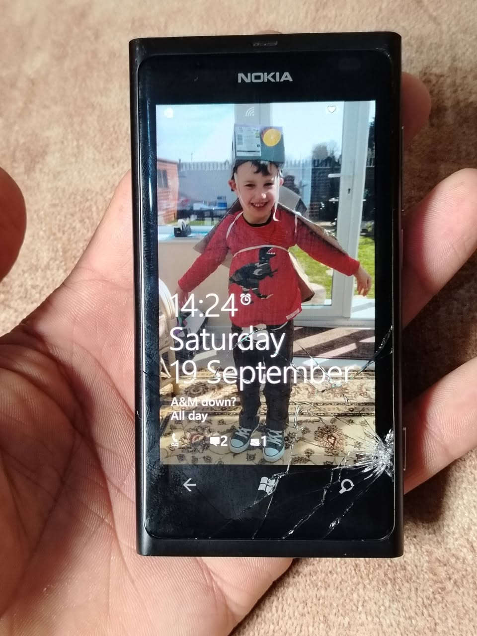 نوكيا لوميا  بي رمز يوجد خدمة توصيل


**إذا كنت صاحب هذا الإعلان وتريد حذفه لأي سبب، رجاءا أرسل رسالة إلى الدعم الفني**