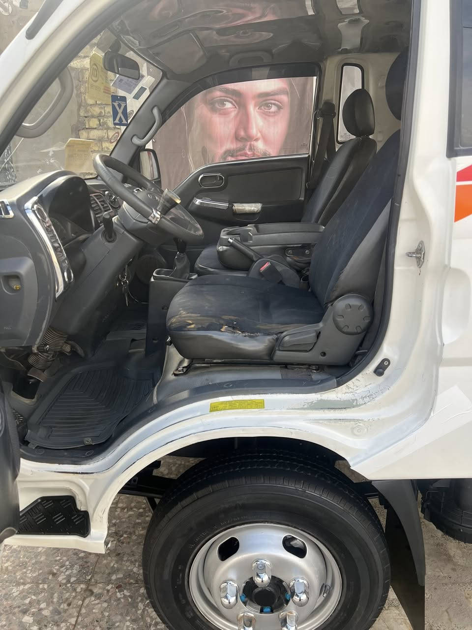 سلام عليكم
كيا فحل 2011 مفتوح محرك 4000
رقم بغداد سياره مكفوله تخم تاير صدر حداديه 
(السعر 117)الرقم *********** العنوان بغداد
