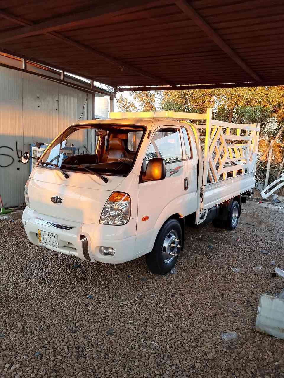 كيا فحل مسكر سبلاين موديل 2008 رقم بغداد كفاله عامه مكينه كير اكسل حداديه تخم تاير  جديد محور 14 محجر درجه اولى سنويه 27 المكان بابل قضاء القاسم ***********. ***********
