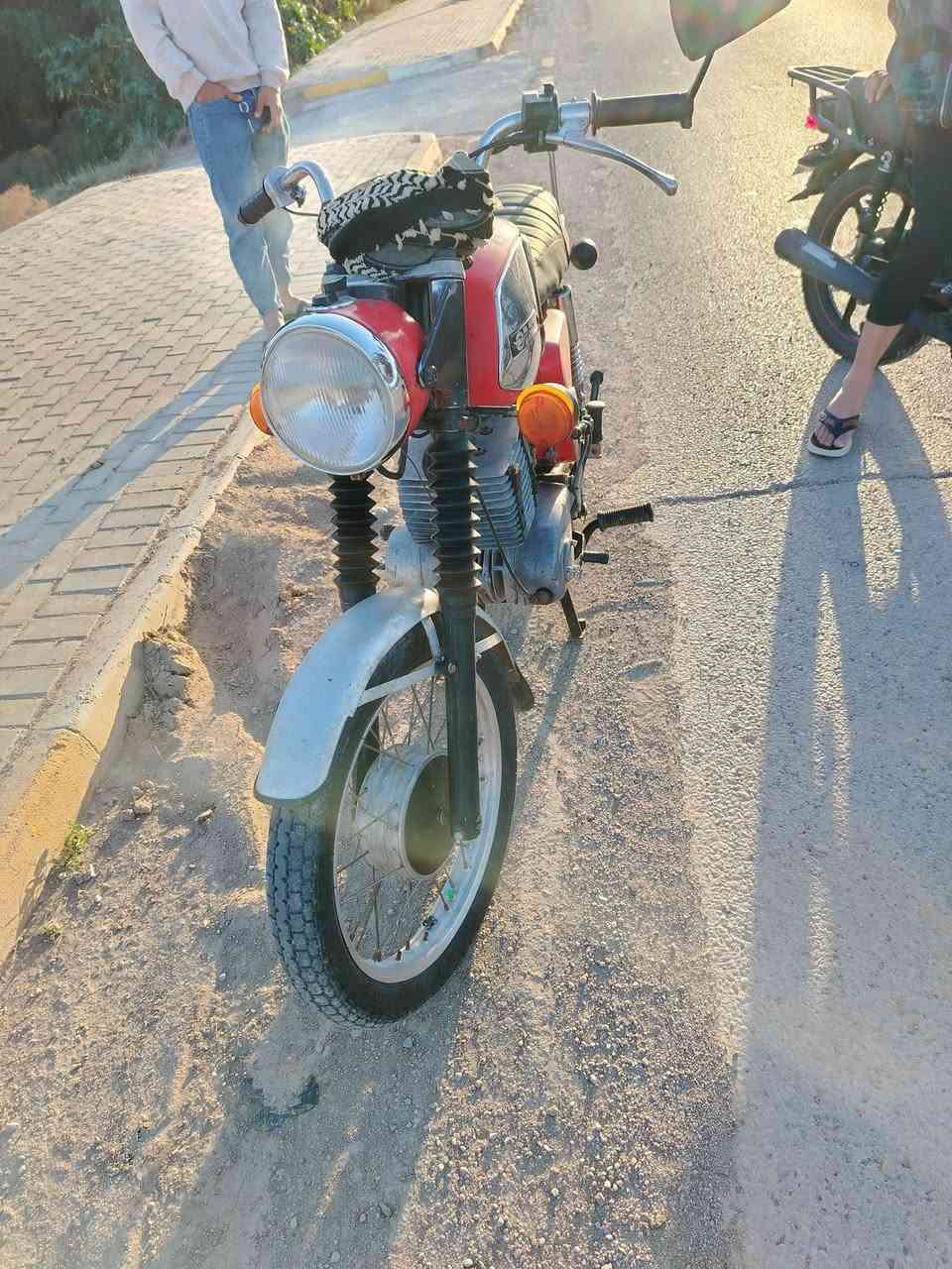 سلام عليكم مرخصتك مدير الكروب المحترم ماطور 81 كصه 4 عل فتح بي جويتين بل خشم وبذيل كير ومكينه بل جيس دراجه عل سحك كهربائيات شقاله بس صفاحيت الباتري عوزه صبق هاذه رقمي *********** وشراي بي خير ويدلل
