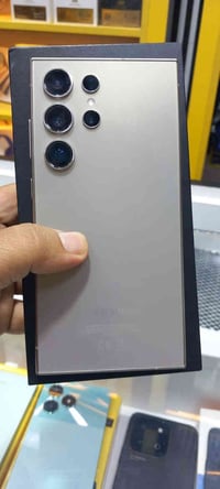 S24 الترا 256/8 📞 07832588591