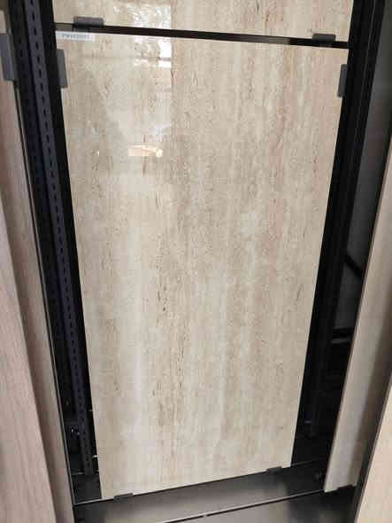 #بورسلين #لوح #سعودي أمتياز صيني قياس 120*60 واحد سانتيم متوفر جميع الألوان والكميات 
الحجز والاستفسار مراسلة الصفحة او الاتصال على الرقم التالي ***********
