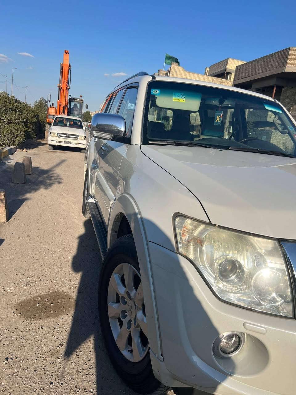 باجيرو  2014 حبتور بدون حادث او صبغ او بارد 
مكينة 3500 المرغوب كفالة. 
ماشية ٩٢ الف قابل للزيادة
حساسات خلفية 
فتحة قمارة سلايت
لايت زنون
مري كهرباء+اشاره بالمري
فور ويل دبل كير
كروس سرعة
رقم بغداد الماني تحويل مباشر
منظومة غاز
تحكمات ستيرن
كامرة خلفية 
زراكات ماصدات
ثلاث قطع تبريد
كشنات جلد
يدات كروم
فور ويل
تخم تاير 

السعر ١٩٢ 
للاستفسار الاتصال ***********
