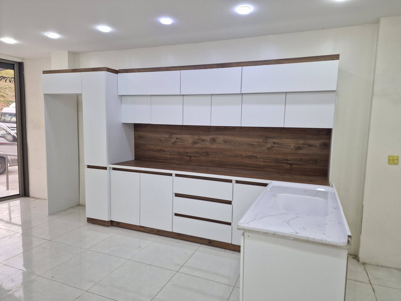 mdf سێتی کەوانتەری تورکی 
تازەیە بەسعری دەستی ٢ئەیفرۆشین 
هیچ بەکار نەهاتوە  
قیاسی درێژی کەوانتەو 4 مەتر 
سنگەکەی٢مەتر 
ناونیشان /سلێمانی /کانیسپیکە/خوارمزگەتی تەبای
📲0772 517 79 19
واتسئەپ و ڤایبەریان لەسەرە 
گەیاندن هەیە بۆ تەواوی عێراق🚚🚚🚚
نرخ تەنها 600$
