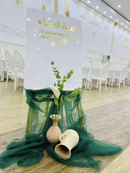 مجموعة كوشات للبيع
مخزن كامل من كوشات وورد واعمدة وجميع الملحقات
وستاندات بردات المكان بصرة
للاستفسار ***********
