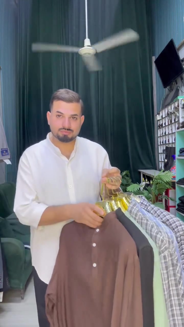 #عروض #القميص صارت ابلاش يم ازياء المهندس 
ادخل للفيديو وشوف التفاصيل بالكامل مع السعر


**إذا كنت صاحب هذا الإعلان وتريد حذفه لأي سبب، رجاءا أرسل رسالة إلى الدعم الفني**
