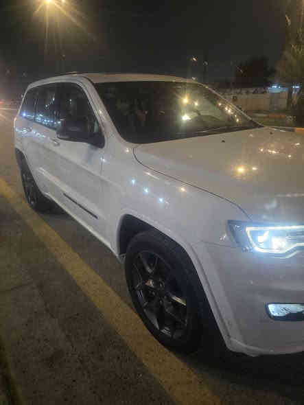 السلام عليكم جيب ثماننيه ٢١ خليجي بيها مكانين تكحيل كارت فول موصفات ٣٥ $وبيها مجال  قليل الشعب شارع الصحه ***********
