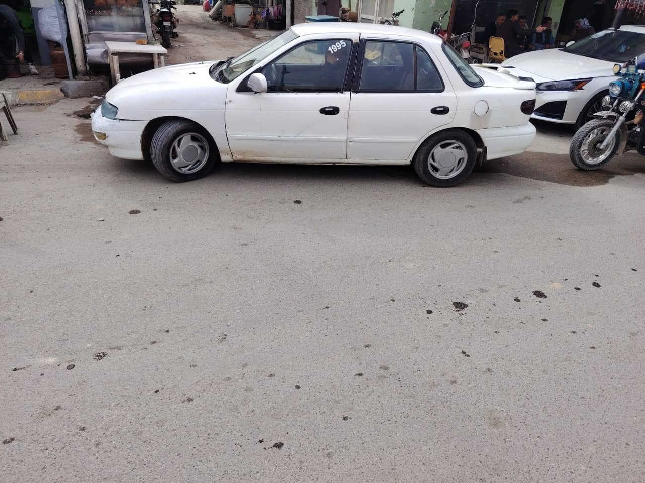 كيا سيفيا موديل 95 رقم ديالى مشروع وطني تحويل مباشر مصبوغه حزام بيها ضربه جامرلغ الخلفي واضحه بصوره تخم تاير سيارة حلوه وناعمه سنوية ساقطه صار شهر كير عادي محرك مفتوح موجوده في مندلي سعرها 32 ورقة تفاصيل أكثر ع الرقم ***********
