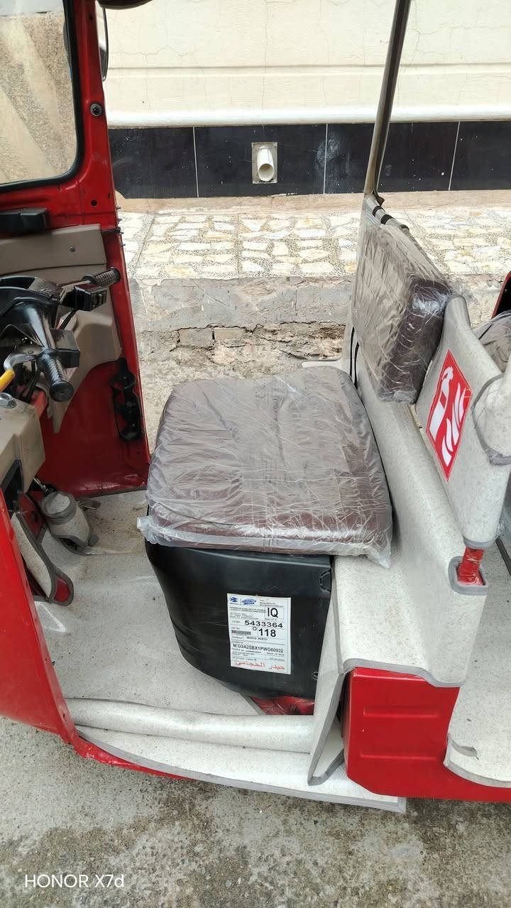 سلام عليكم شباب تكتك اللبيع مديل 18 بشهر 12 مرقمه باسمي تحويل ثاني يوم تكتك كامله كل نقص مابيه مكانه بغداد   رقمي واتساب ***********
