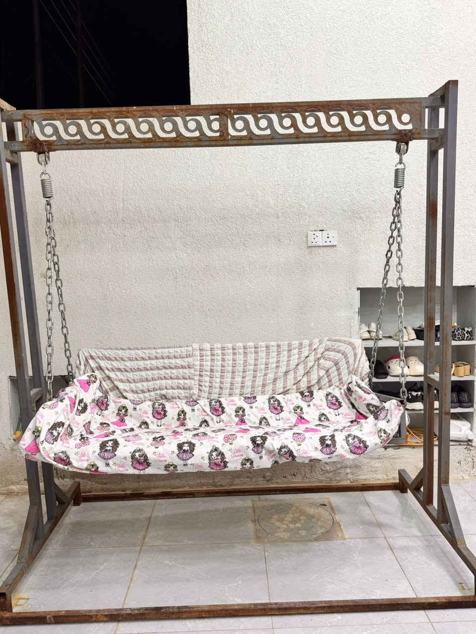 مرجوحه تصكام البيع ب200 وبيه مجال قليل
استفسار الاتصال ع رقم 
***********
