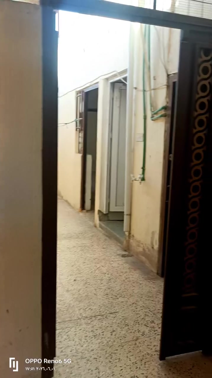 دار ارضي للايجار العنوان الكندي الأولى مقابل جامع الفردوس يتكون من غرفتيين وصاله البناء جيد السعر 400الف للاستفسار الاتصال على الرقم. *********** مكتب الخيمة سايدين الصورة الحدباء
