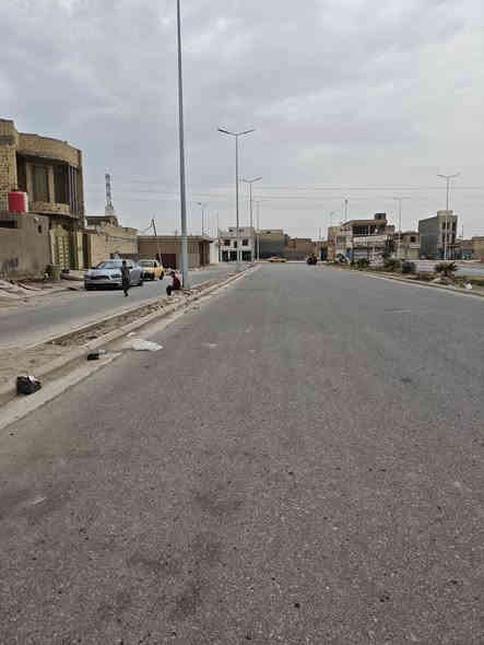 قطعة ارض للبيع حي الغدير الثاني مساحة ٢٠٠متر وجه تجارية على أربع سايدات مقابل مستشفى البناني للاستفسار والاتصال على رقم ***********📞
