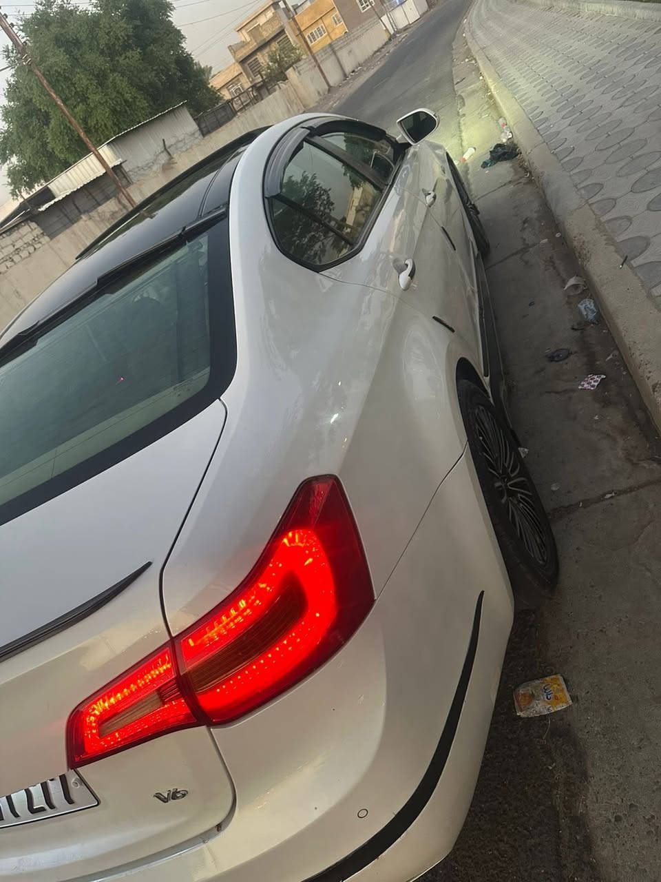 سلام عليكم كادنزة 2011 خليجية فول مواصفات السونار واظح وجان بيه فابيون على البنيد وشلته وطلع مكشر الصبغ كير محرك صدر هزة وينوية جديدة بيه رواجز لمدة ثواني بالتشغيل فقط مكان السيارة بغداد السيدية السعر 105$ للااستفسار ***********
