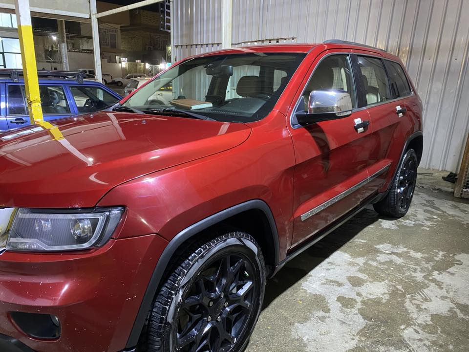 سلام عليكم جيب لاريدو 2011.        مكينه هيمي بيها بخار      صبخ جاملغ وباب مبدله بلادي جهت العبري
واي تفاصيل خاص سعر 110
***********
