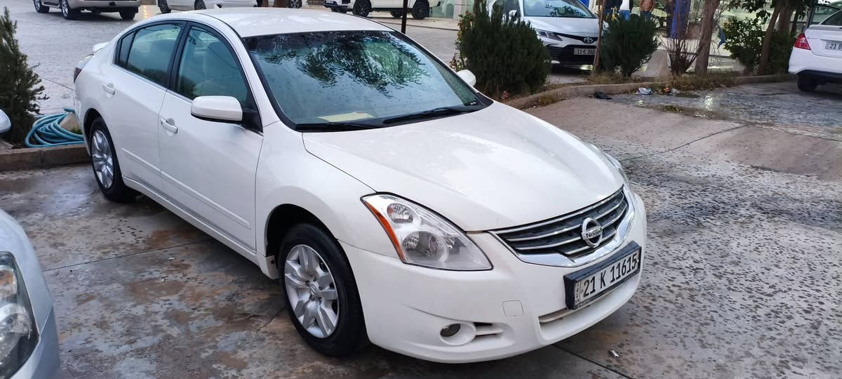 التيما 2012 خليجي
شبر صبغ باب سكن و بعد مكفول 
گير محرك ب شرط 
سنوية رقم جديد طاير صدر كلش جديد 
سعر كلششش مناسب 
اذا شراي خابر 
مكان كلار 
***********
