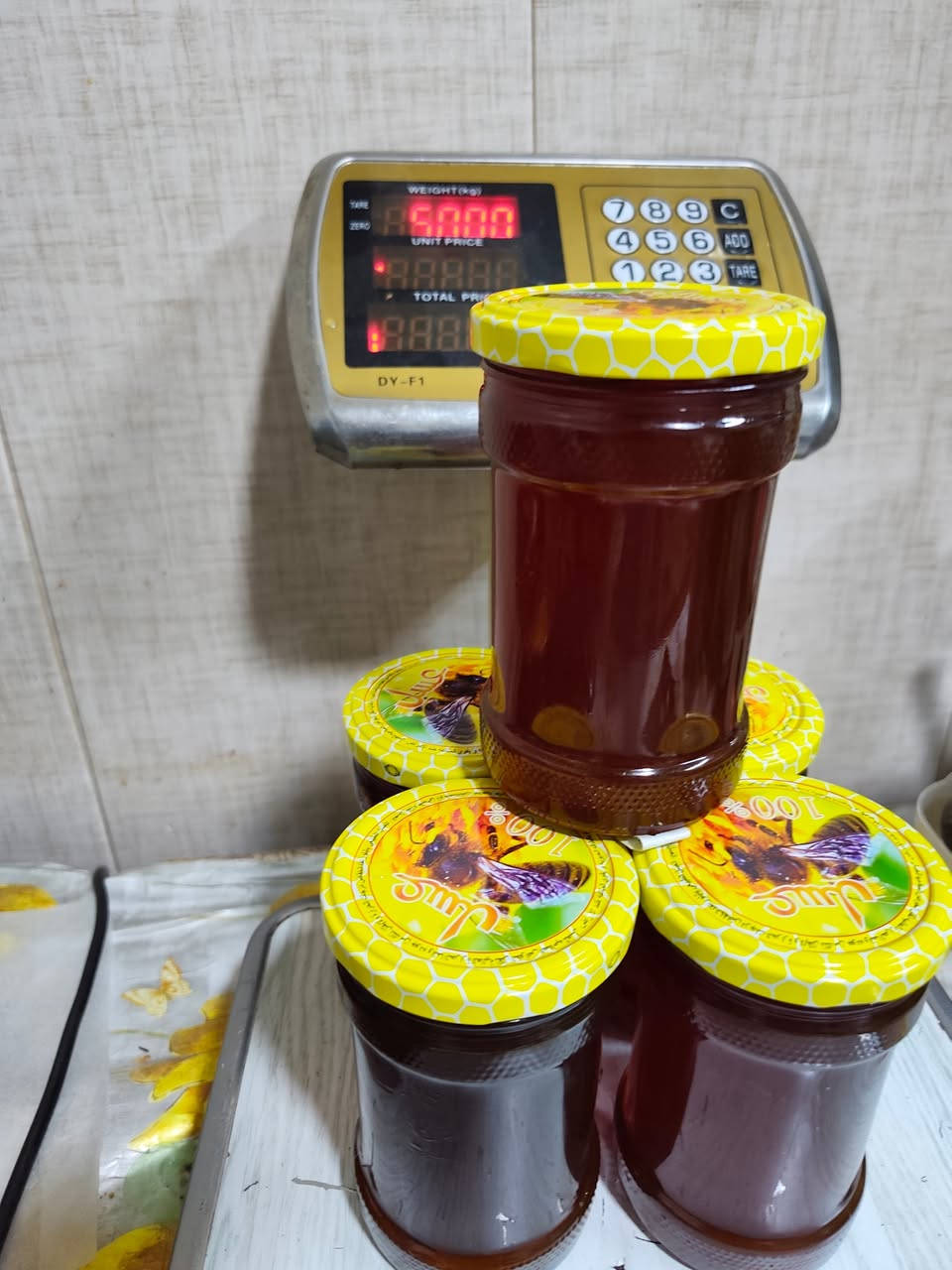 🔥🍯 عرض خاص لفترة محدودة 🍯🔥

✨ شيشة عسل أصلية ✨
طعم مميز وجودة تستحق التجربة

💰 السعر الخاص:
🔸 الشيشة الواحدة: 25,000 دينار فقط
🔸 عرض الكمية: 5 شيش بـ 100,000 دينار فقط 🎁

✅ جودة مضمونة
✅ طعم غني وأصيل
✅ فرصة لا تعوّض لمحبي العسل الطبيعي

🚚 توصيل سريع إلى جميع محافظات العراق

📞 للطلب والاستفسار:
***********
***********

🌟 لا تفوّت العرض... الكمية محدودة 🌟

#عسل_طبيعي #عرض_خاص #عسل_أصيل #منتجات_طبيعية #العراق

@الجميع
@المتابعين
