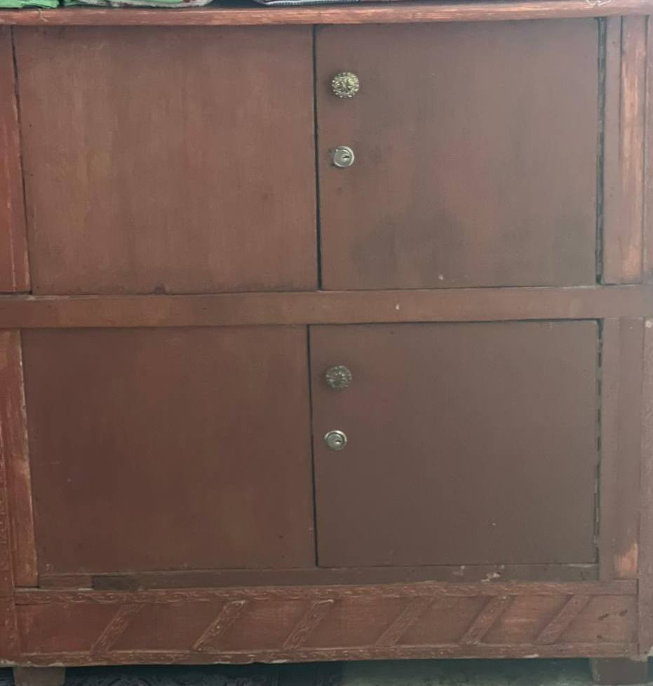 بوفيات صغيره للبيع
الخشب تسكام نجاره نظيفات وجديد
سعر الواحد 40 وبي مجال العنوان بالشطره 
***********
