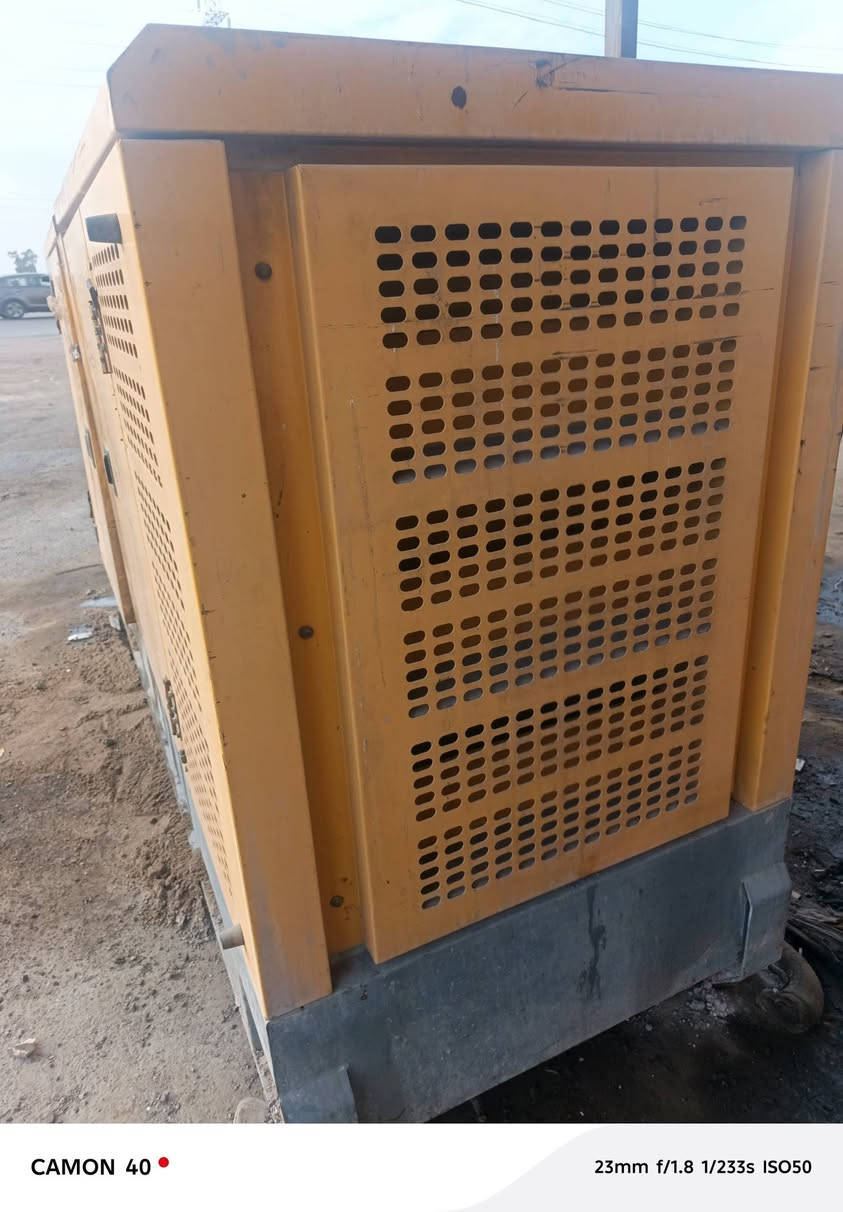 مولد بيركنز كاتم  100 كيفي ما مفتوحه شركه لوبل شغاله لا صرف ولا بخار للاستفسار اكثر ***********
