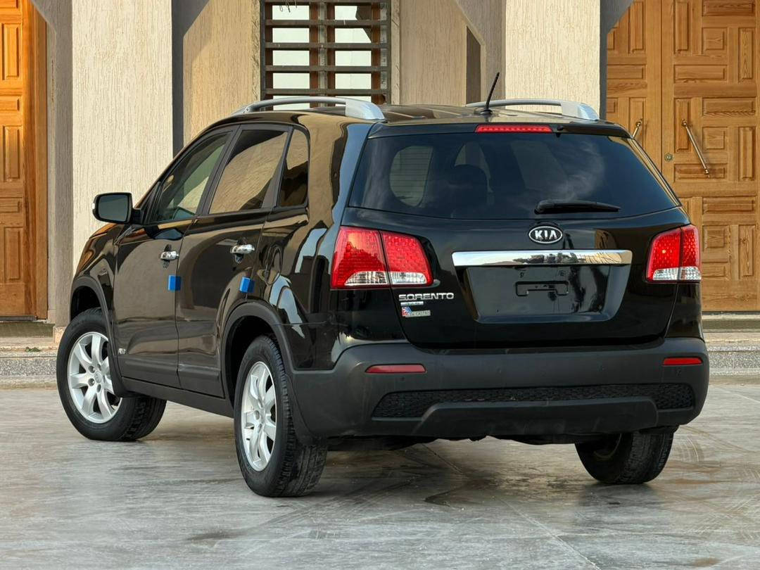 ب  سعر 31800ومزال نساعدك فيها المحرك العادي☄️🦾

نوع:كيا سورينتو 🕯️

المسافه المقطوعه: 130 ألف Km🏃‍♂️
...الموديل :2012🍁 
قوة المحرك:35 🚆
.....
مميزات:كما موضح في الصور 🏅
.استيراد:كندي 🇨🇦 

⚠️ملاحظة: المعاينة الفنية حقك كبائع 

________________
تنويه:السياره عرض لمتابع الصفحه 
📱رقم: 0914269948📱


**إذا كنت صاحب هذا الإعلان وتريد حذفه لأي سبب، رجاءا أرسل رسالة إلى الدعم الفني**