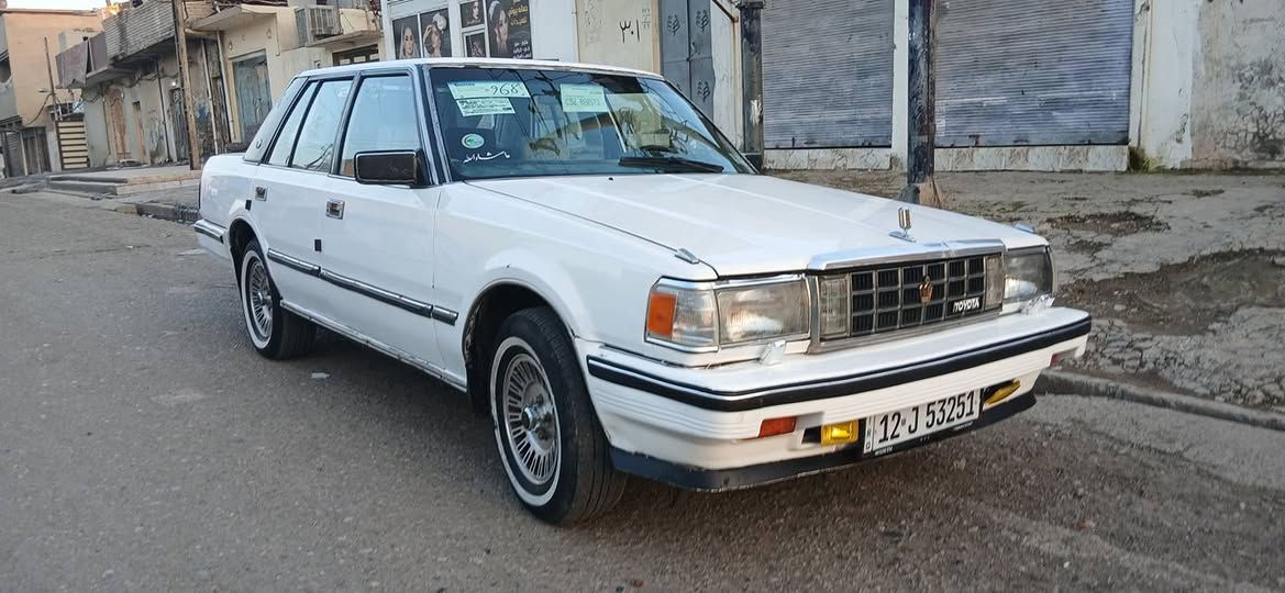 السلام عليكم سياره سوبر موديل 1986 صبغ عام جمالية محرك كير شرط التحويل اني بسمي طخم جديد طخم تواير جديد لايتات جديد وايرمنيا شغاله داخل نظيف طخم جديد هزه جديدة
شاشه طخم سماعات 
مكان السيارة الموصل الجانب الايمن 
السعر40وبيها مجال 
***********
***********
