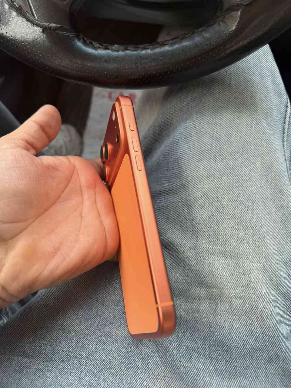 17 برو ماكس 256 esim
بعده بضمان مشحون  بطاريه 100

1700 اقل مابيع 

***********
