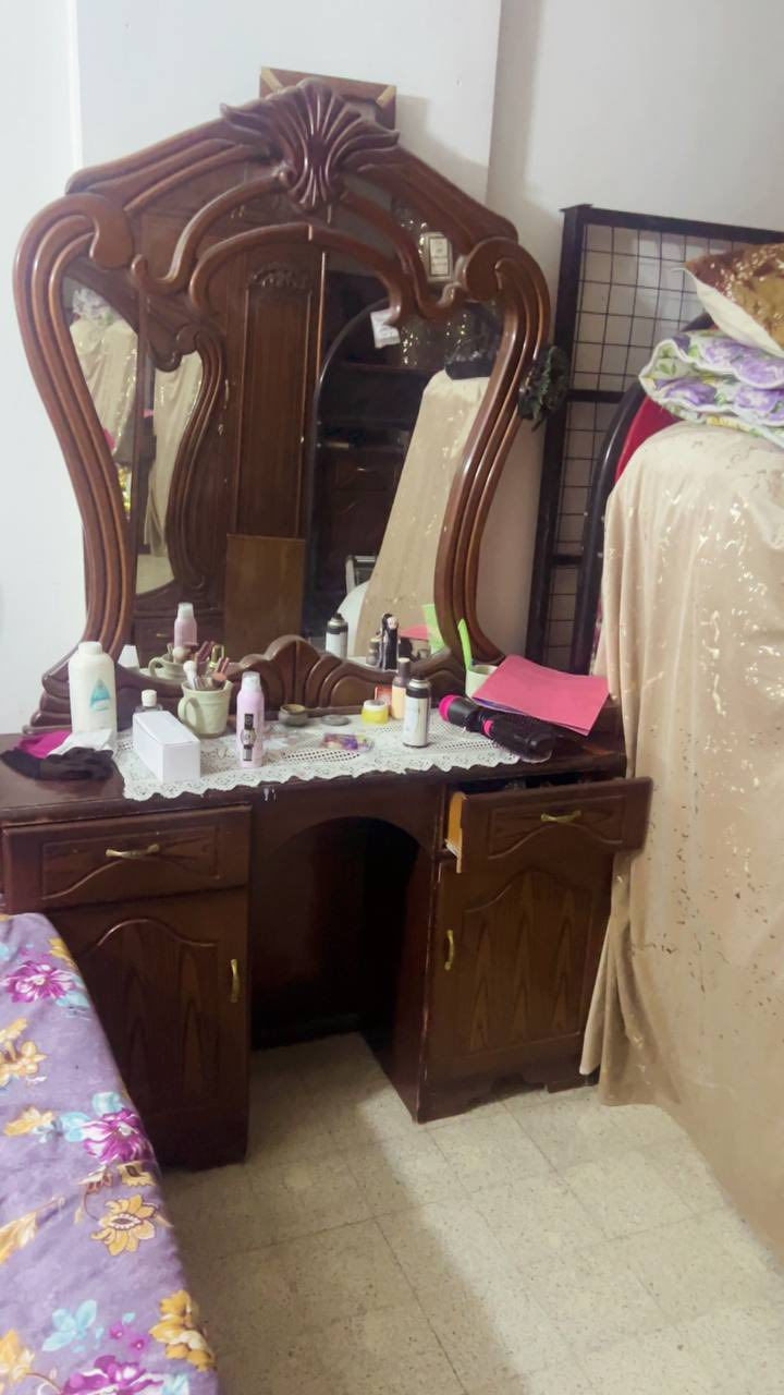 غرفة نوم صاج للبيع ٩ قطع السعر 400  تواصل واتساب ***********
