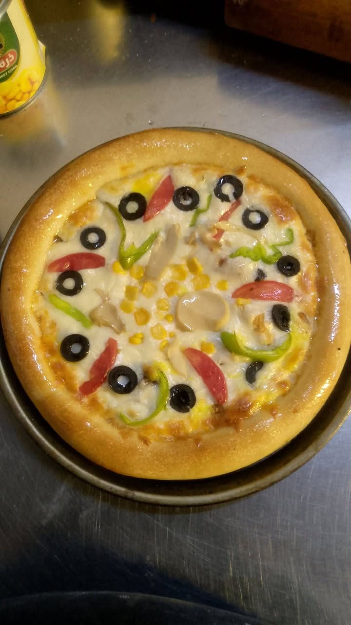 خلفة بيتزا مدينه الصدر يوميه اقل من 30الف ما شتغل التصال او وتساب ***********
