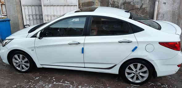 اكسنت خليجي 2013 للبيع ماشيه 98 الف
المواصفات :
فتحه بالسقف 
تحكم ستيرن
اشاير بالمري 
شاشه اندرويد+ كاميرا
محرك 1600
السعر 105
الاستفسار الاتصال على الرقم :***********
.....
*السياره بيهه طخه من يم الدوسه ومصلحه مثل ما موضح بالصوره لون احمر خليت عليهه
