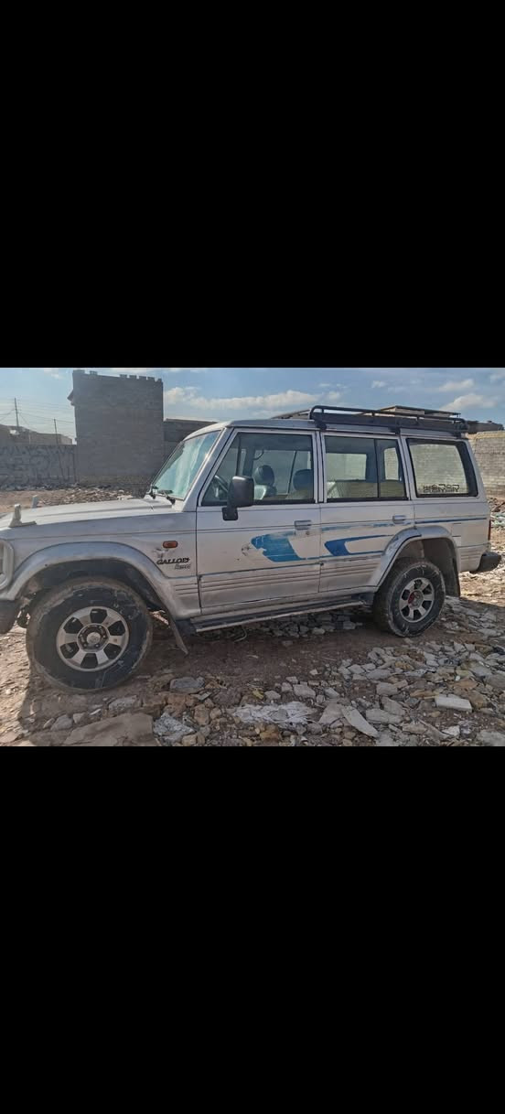 سلام عليكم سياره كالوبر موديل ٩٦ 
مكفوله بس جاملق اليسره بي معجون قليل سعره ٣٥ رقم بغداد  *********** تليفون
