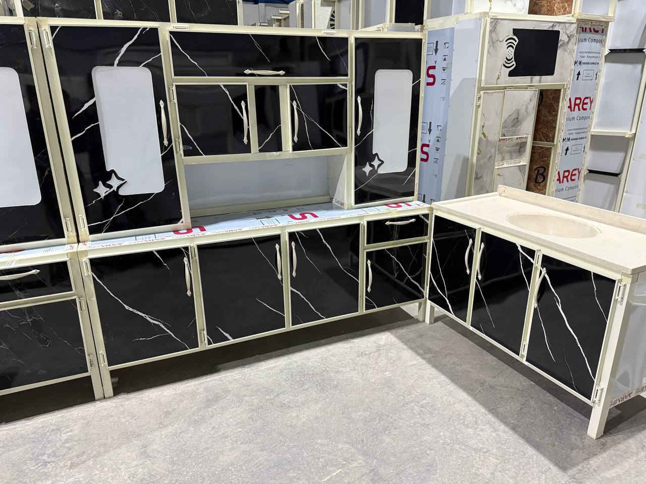 لمحبي التميز و لأصحاب الذوق الرفيع 🔥
كاونتر مترين  ارضي وملحق مع سنك (متر وعشرين )مرمر صناعي كاونتر المنيوم صيني

 السعر 250 الف  🔥
. 

✈️✈️✈️ متوفر توصيل لجميع المحافظات وبغداد للحجز والاستفسار يرجئ مراسله الصفحه او الاتصال على الرقم متوفر واتساب ***********‪ 📲
