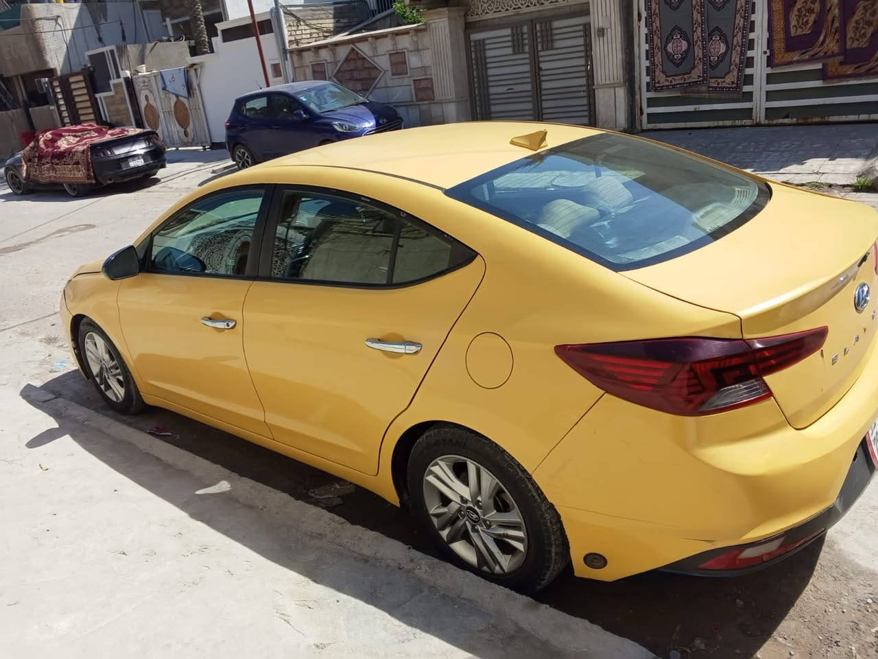 السلام عليكم
الانترا ٢٠١٩ 
مكينه ٢٠٠٠ دوش 
منضومه غاز كامله 
ضرر السياره موضح بالسونار 
مكان السياره بغداد 
رقم السياره بغداد 
السعر ١١٥ ورقه 
و بيها مجال 
للاستفسارالاتصال :***********
