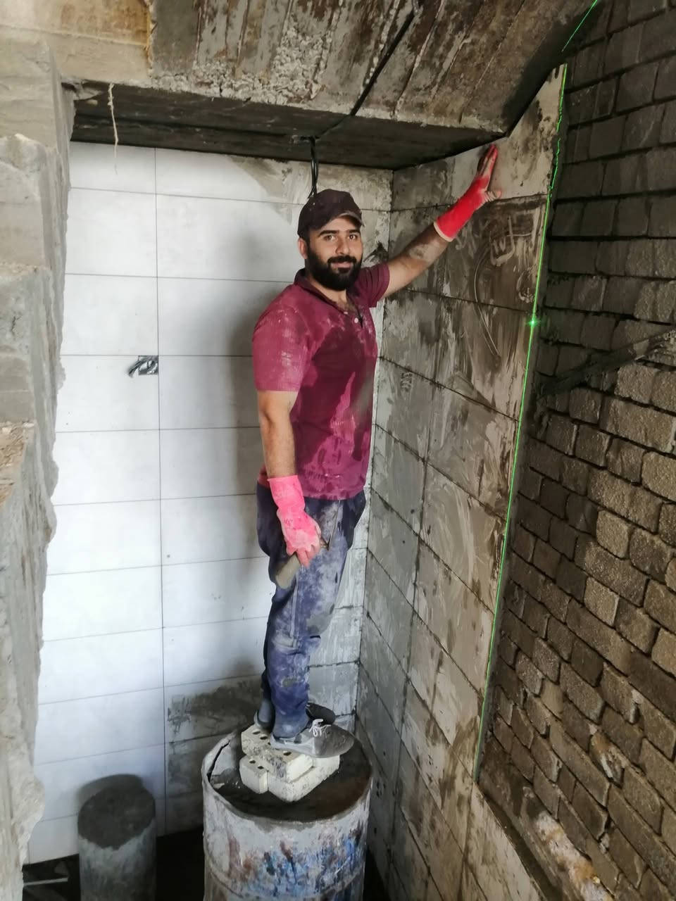 أسطة سيراميك متفرغ حالياً
تنفيذ أعمال السيراميك والبورسلين بدقة عالية
شغل درجة أولى وتسليم حسب المواصفات الهندسية
للحجز والاستفسار،: ***********
