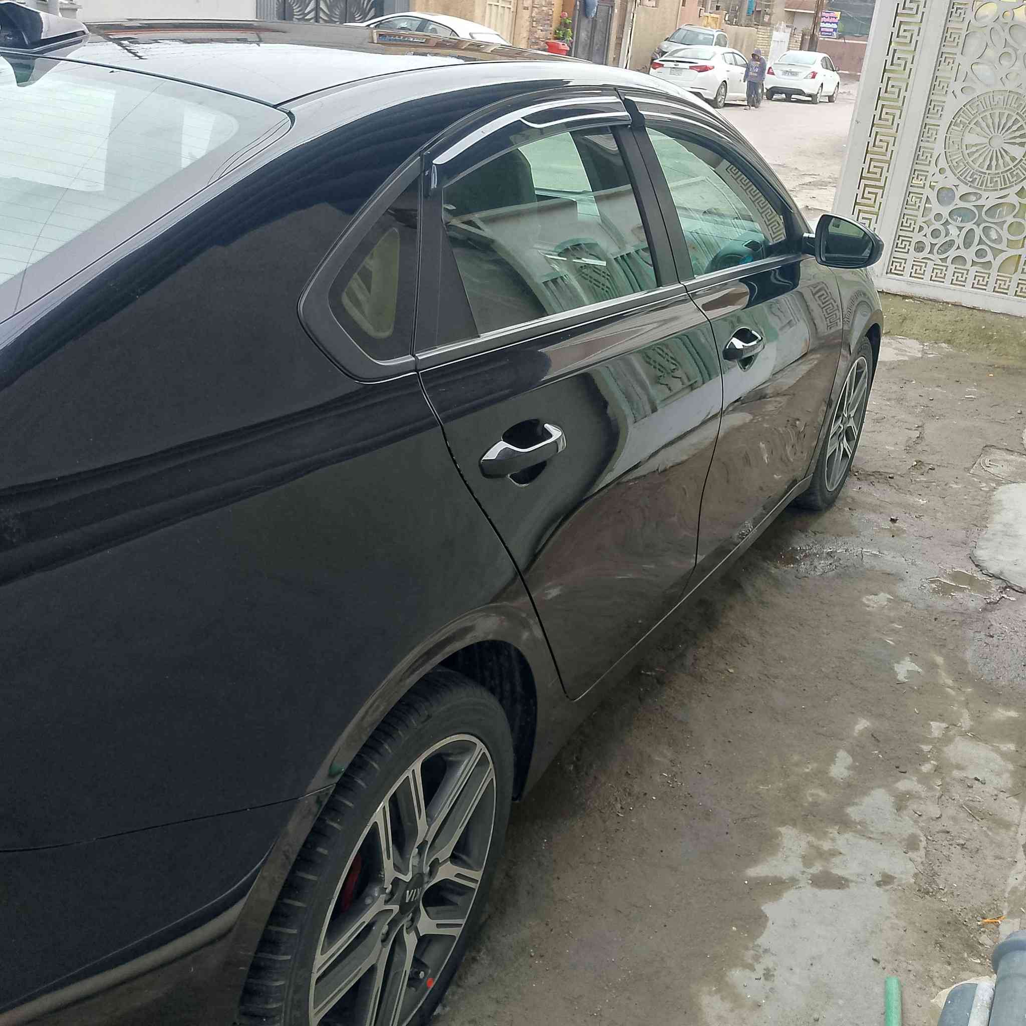 السلام عليكم 
سياره  فورتي 2019 وارد امريكي  ضررها  دعاميه خلفيه وقبق جنطه مبدل  بغداد رقم انكليزي باسمي  السياره فتحه محرك 2000 دوش  السعر 140 

‏‪***********‬‏ بغداد, العراق
