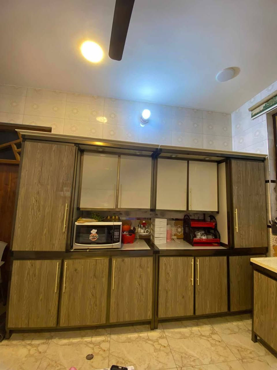 كاونتر المنيوم الاصلي مسكمينة مليونين ونص ونبيعة ب مليون وبية مجال 
العنوان بغداد ناحية الرشيد قرب مدرسة اعدادية الصناعه


**إذا كنت صاحب هذا الإعلان وتريد حذفه لأي سبب، رجاءا أرسل رسالة إلى الدعم الفني**